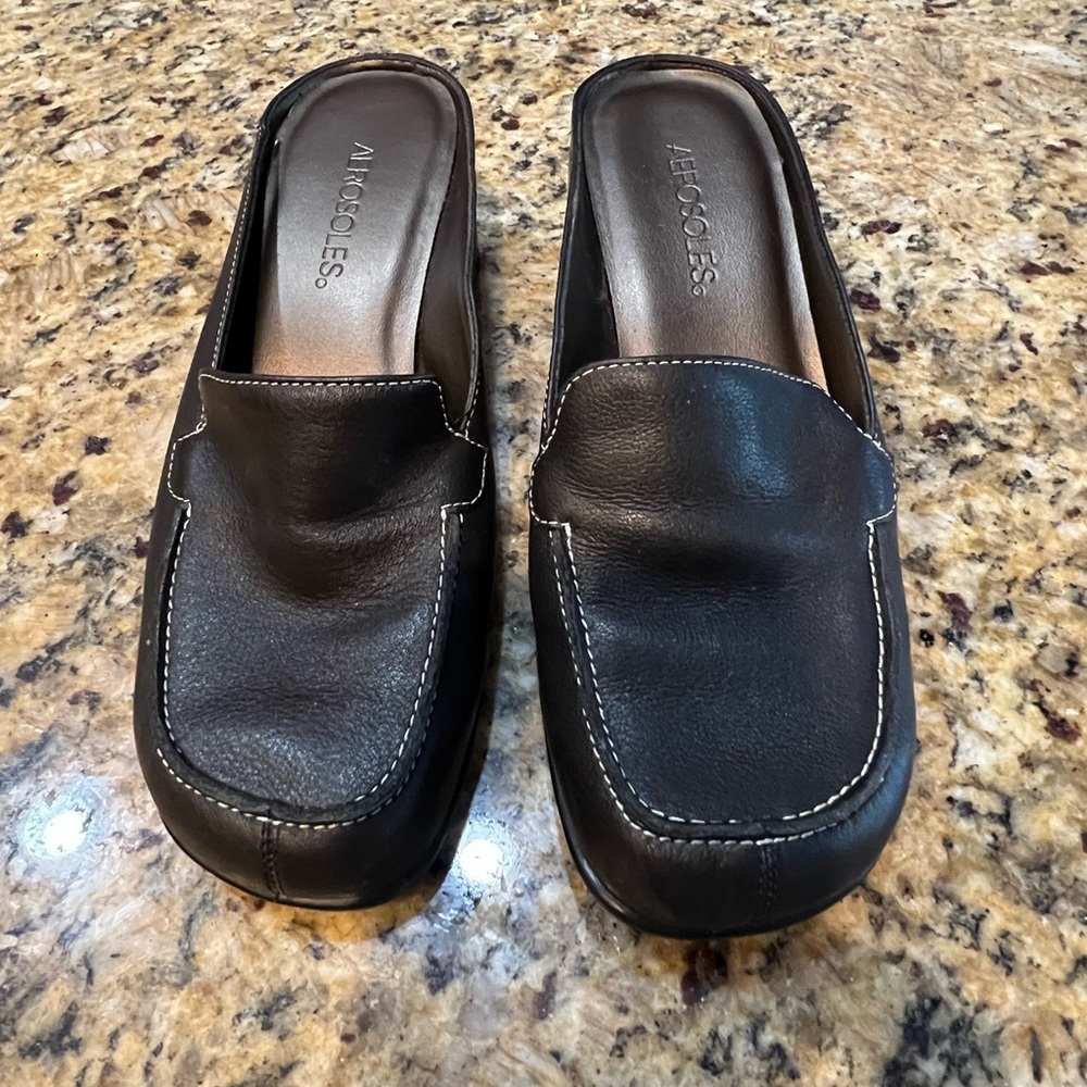 Ladies mules